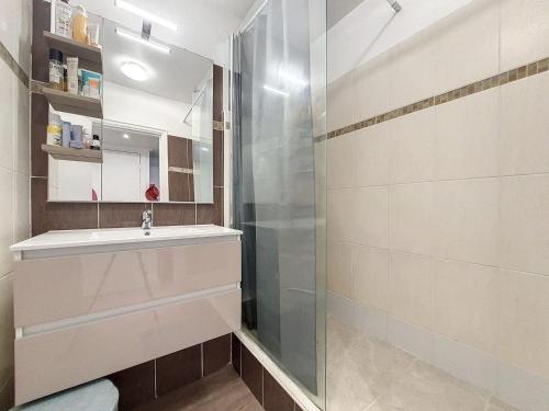 Bany a Studio TY SOLEY