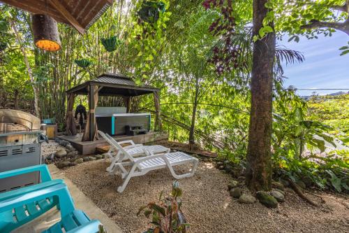 Taman di luar Villas Wanderlust