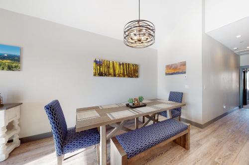 112 Eagle Ridge Drive – Photos 3