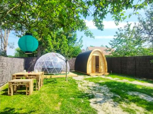 Propriete d'une chambre avec vue sur le lac jacuzzi et jardin clos a Pruniers en Sologne