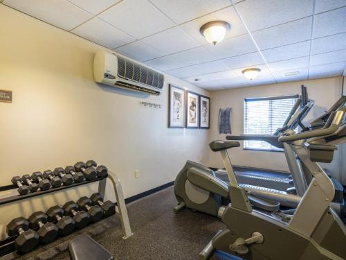 a gym with treadmills and a treadmill at Staybridge Suites Milwaukee Airport South by IHG in Franklin