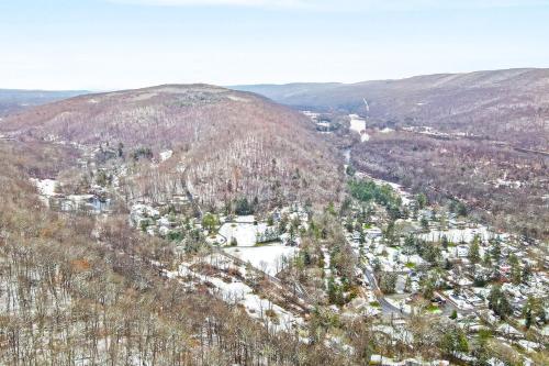 An Exquisite Valley View – Photos 5