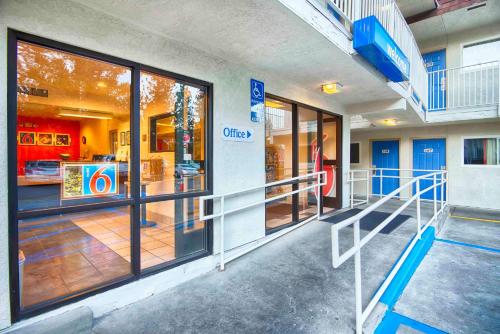 Gallery image of Motel 6-Mammoth Lakes, CA in Mammoth Lakes