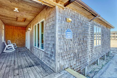 Harbor House – Photos 2