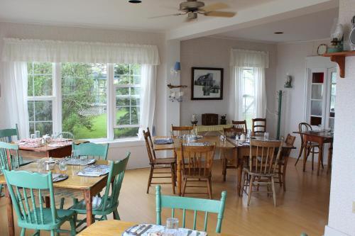 Zona d'estar a Compass Rose Heritage Inn