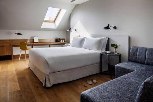 TÓTEM Madrid, a Small Luxury Hotel of the World Image