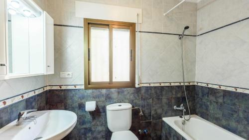 Kúpeľňa v ubytovaní Casa Los Pérez Sedella by Ruralidays