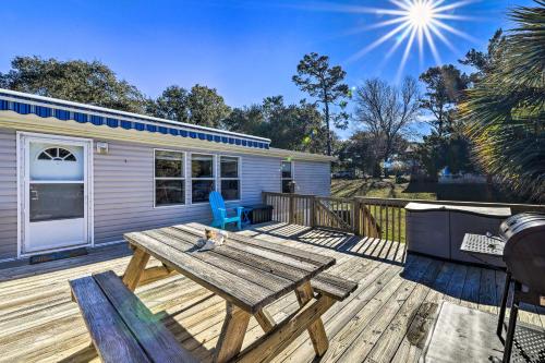 Atlantic Beach Home with Decks and Fire Pit