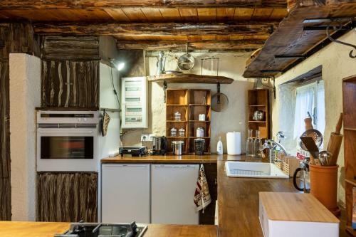 Dapur atau dapur kecil di Βίλα Αρμονία Ορεινή Κορινθία