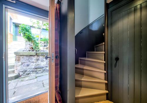 Rock House - Photographer's Studio - Historic Gem in the heart of the City photo 15