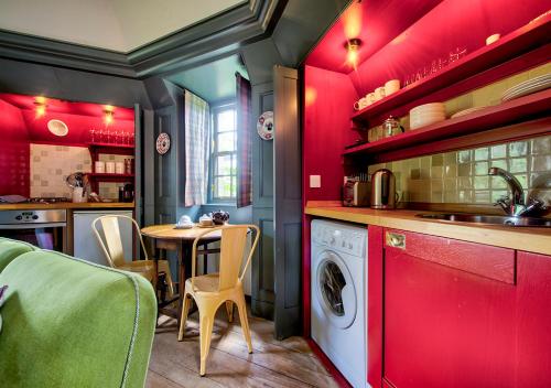 Rock House - Photographer's Studio - Historic Gem in the heart of the City photo 5