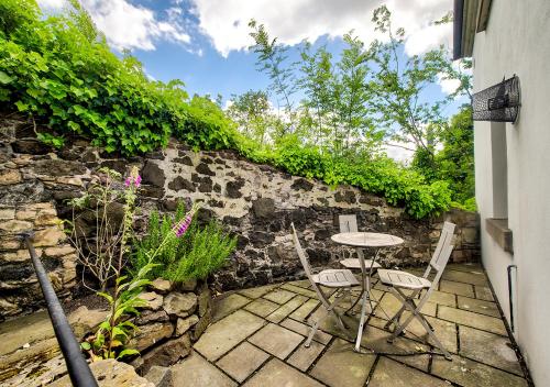Rock House - Photographer's Studio - Historic Gem in the heart of the City photo 24