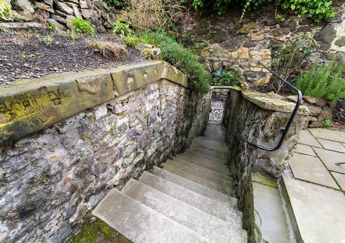 Rock House - Photographer's Studio - Historic Gem in the heart of the City photo 34