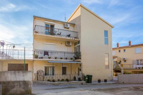 Fotografia z galérie ubytovania Apartments with a parking space Podstrana, Split - 20419 v destinácii Podstrana