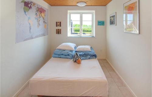 Postel nebo postele na pokoji v ubytování Cozy Home In Sams With Wifi