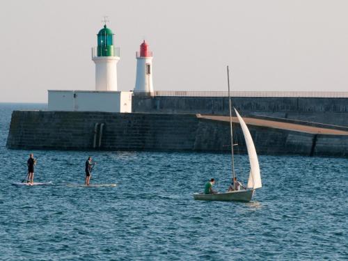 Photo de la galerie de l'établissement Maison de pêcheur avec cour privative, 300m de la plage, près des commerces et du marché - FR-1-92-663, à Les Sables-dʼOlonne