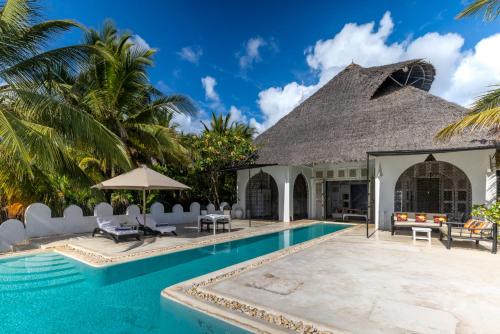 Piscina en o cerca de Msambweni Beach House and Private Villas