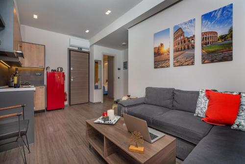 Kuchyň nebo kuchyňský kout v ubytování Exarchia House Project