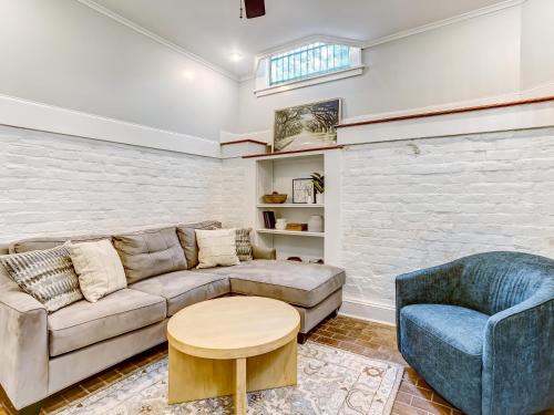 Corner Store Loft – Photos 2