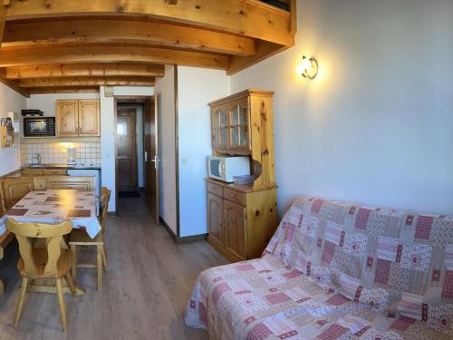 Les Saisies - Charmant studio mezzanine 6 pers, parking - FR-1-293-95