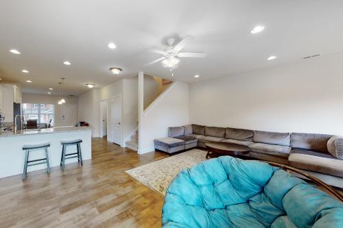 Fairway Village --- 104 Eagle Ct – Photos 4