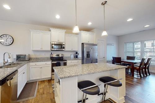 Fairway Village --- 104 Eagle Ct – Photos 5