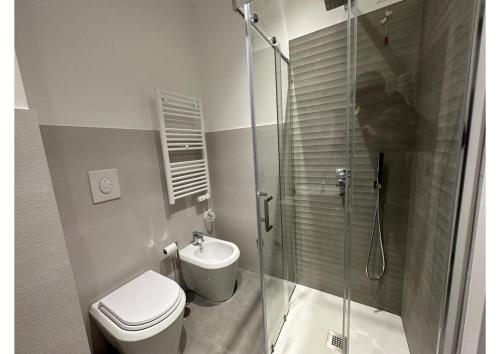 Ένα μπάνιο στο GIROOMS B&B