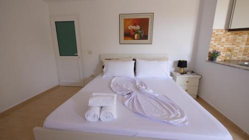 Kiri S.Apartamentsにあるベッド