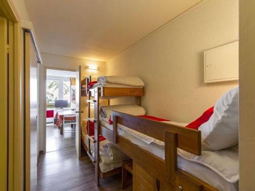 Posteľ alebo postele v izbe v ubytovaní Studio Coquet 5 Pers, Balcon, À 80m des Pistes, Animaux Admis - FR-1-404-343