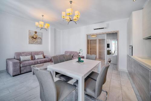 REF 1477 - Apartment for rent