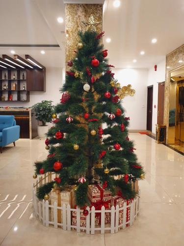 Galeriebild der Unterkunft Golden Palm HaLong Hotel in Hạ Long