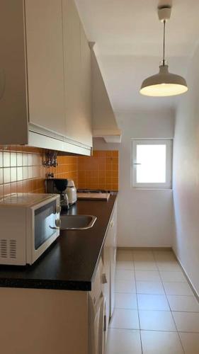 Two Bedroom Apt in Historic location - Close to the River with AC by Lisbeyond