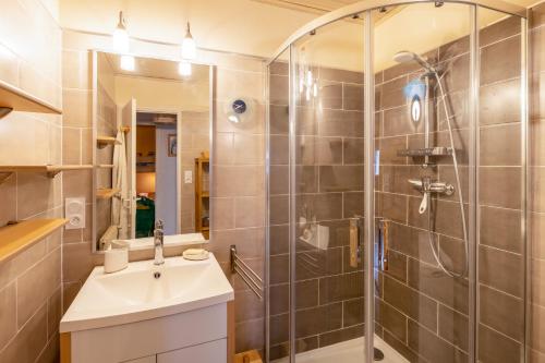 a bathroom with a shower and a sink at Carols in Font-Romeu-Odeillo-Via