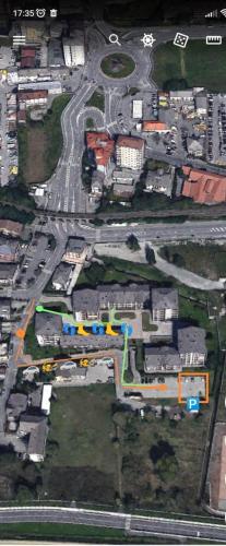 een model van een stad met gebouwen en wegen bij Singola in famiglia (MyAostaProject - Rentals) in Aosta
