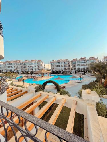 Kolam renang di atau dekat dengan Sharm Hills luxury 2 bedroom apartment