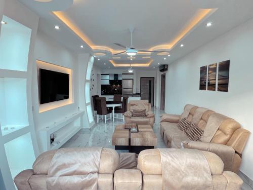 Ruang duduk di Sharm Hills luxury 2 bedroom apartment