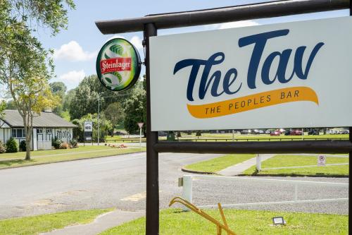 Sijil, anugerah, tanda atau dokumen lain yang dipamerkan di Tudor Park Motel Spacious with kitchens 1 minute walk to restaurant and shopping centre and Gisborne Hospital