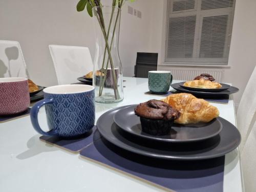 Modern Flat in Uxbridge – Photos 3
