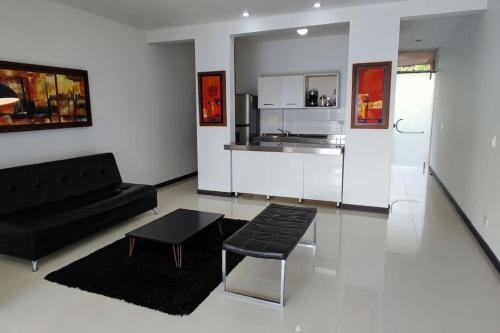 Ruang duduk di Apartamento en Pereira - Cerritos 002