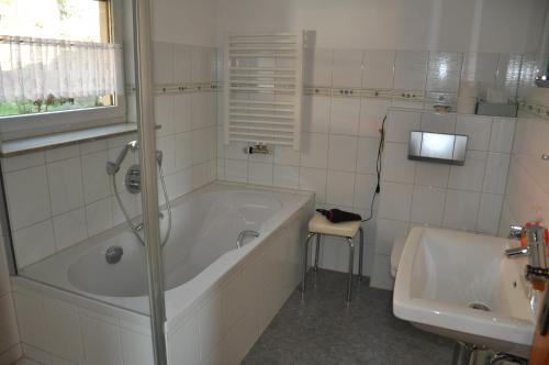 Ένα μπάνιο στο Ferienwohnung an der Elbe