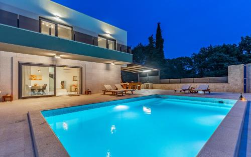 Istriensonne 0005 - Villa Maristra mit Pool