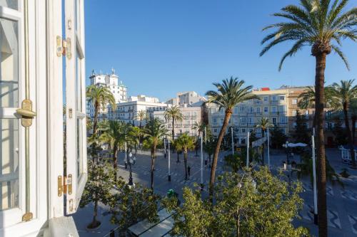 SERENISSIMA Apartment by Cadiz4Rentals