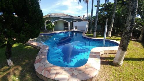 Kolam renang di atau dekat dengan Pousada Green Ville 13-99651-1561
