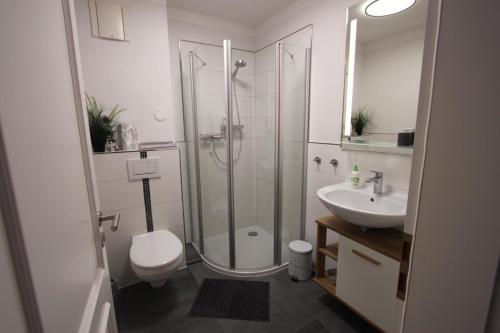 Koupelna v ubytování Landhaus am See - mit Terrasse - a73200