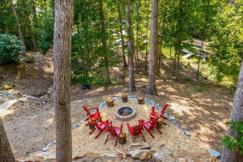 Hideaway Cove on Lake Lanier! – Photos 2