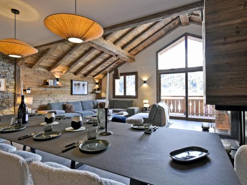 Charmant Triplex aux Allues avec Cheminée et Concierge - FR-1-613-80