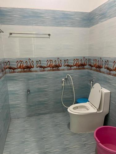 Ένα μπάνιο στο RIVER VIEW HOME STAY SERVICE APARTMENT
