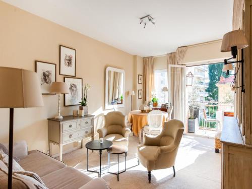 Apartment in Menton with Garden View