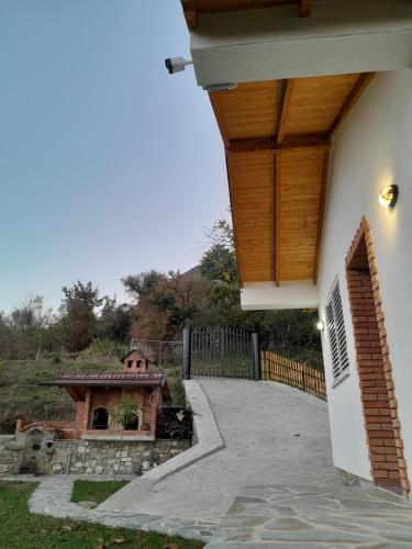 Budova, kde se prázdninový dům nachází