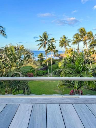 Honu He'e Nalu - The Surfing Turtle - Ocean & Beachfront! Stunning Views!